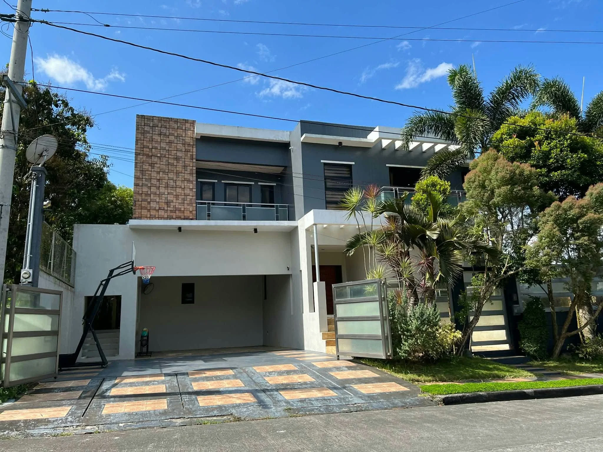 Riviera Golf And Country Club | 5BR 441sqm House & Lot for Sale in Cavite