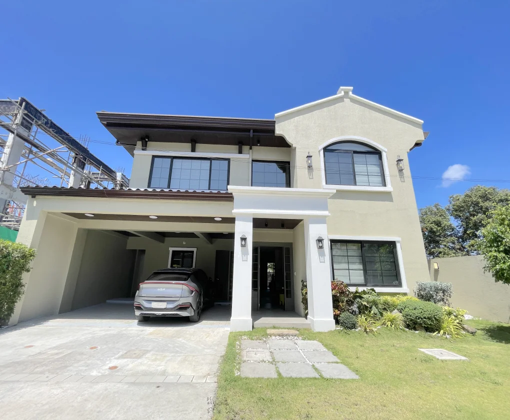 Portofino Heights | 5BR 372sqm House & Lot for Sale in Las Piñas City