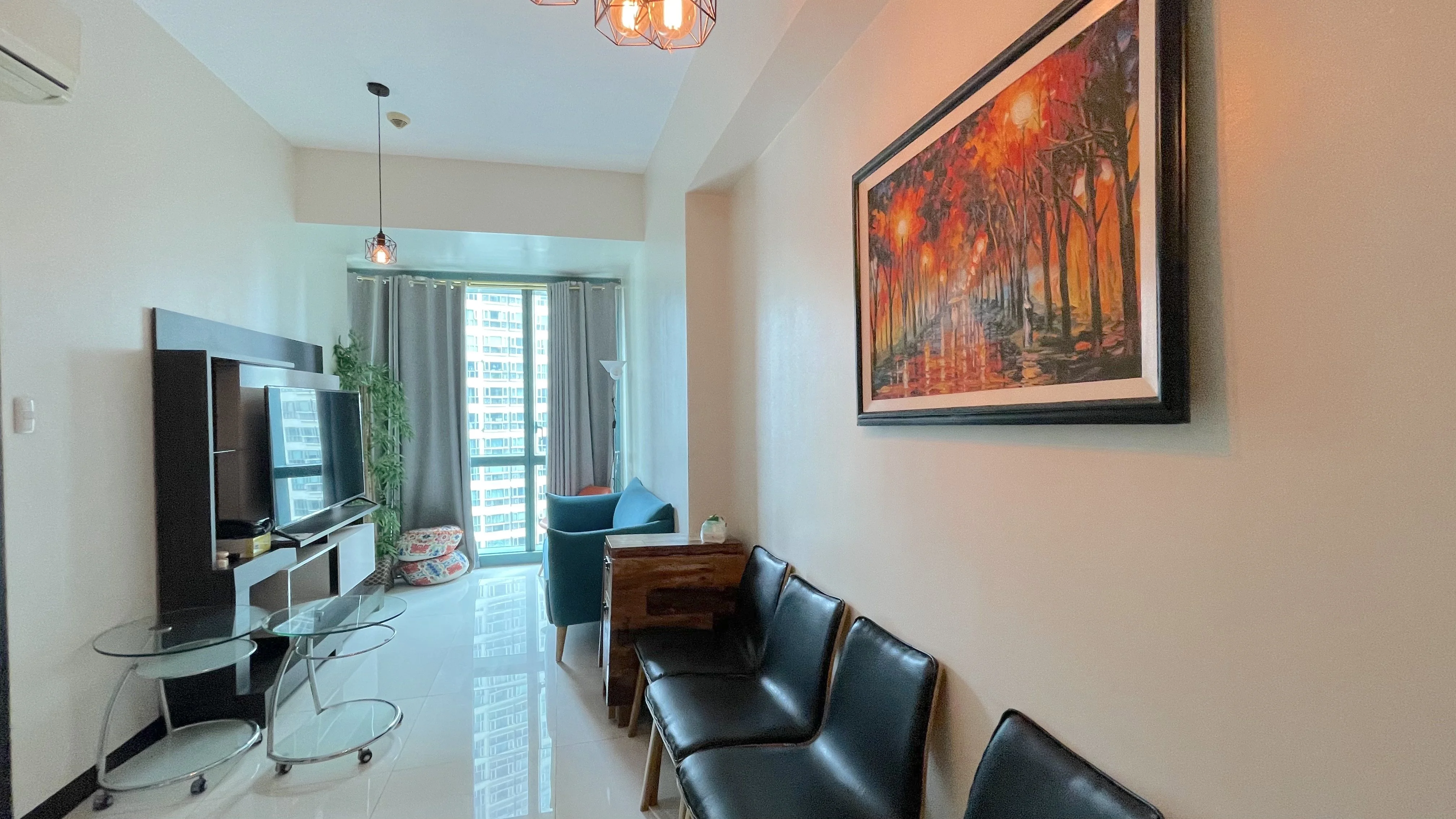 8 Forbestown Road | 1BR 46sqm Condo for Sale in Taguig City - Bgc