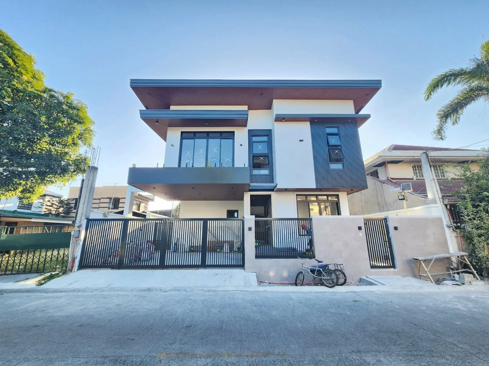 Bf Homes (northwest) | 4BR 400sqm House & Lot for Sale in Parañaque City