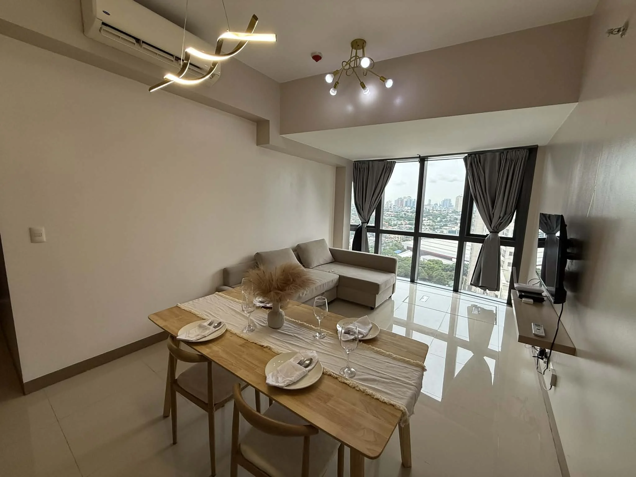 One Eastwood Avenue | 2BR 69sqm Condo for Sale in Quezon City