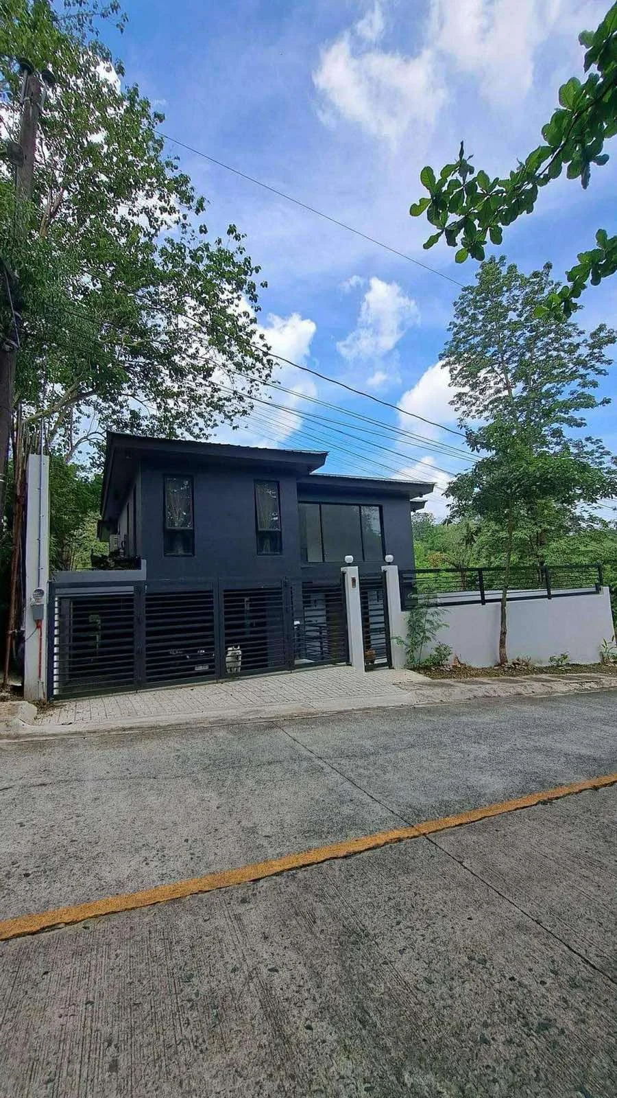 Parkridge Estate Valley Golf | 5BR 400sqm House & Lot for Sale in Rizal