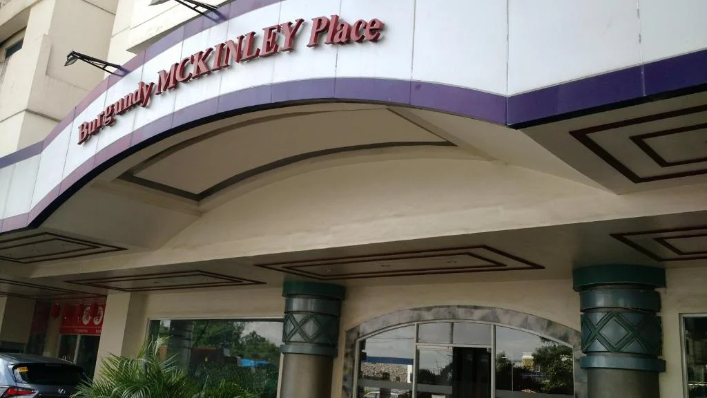 Burgundy Mckinley Place | Studio 32sqm Condo for Sale in Parañaque City