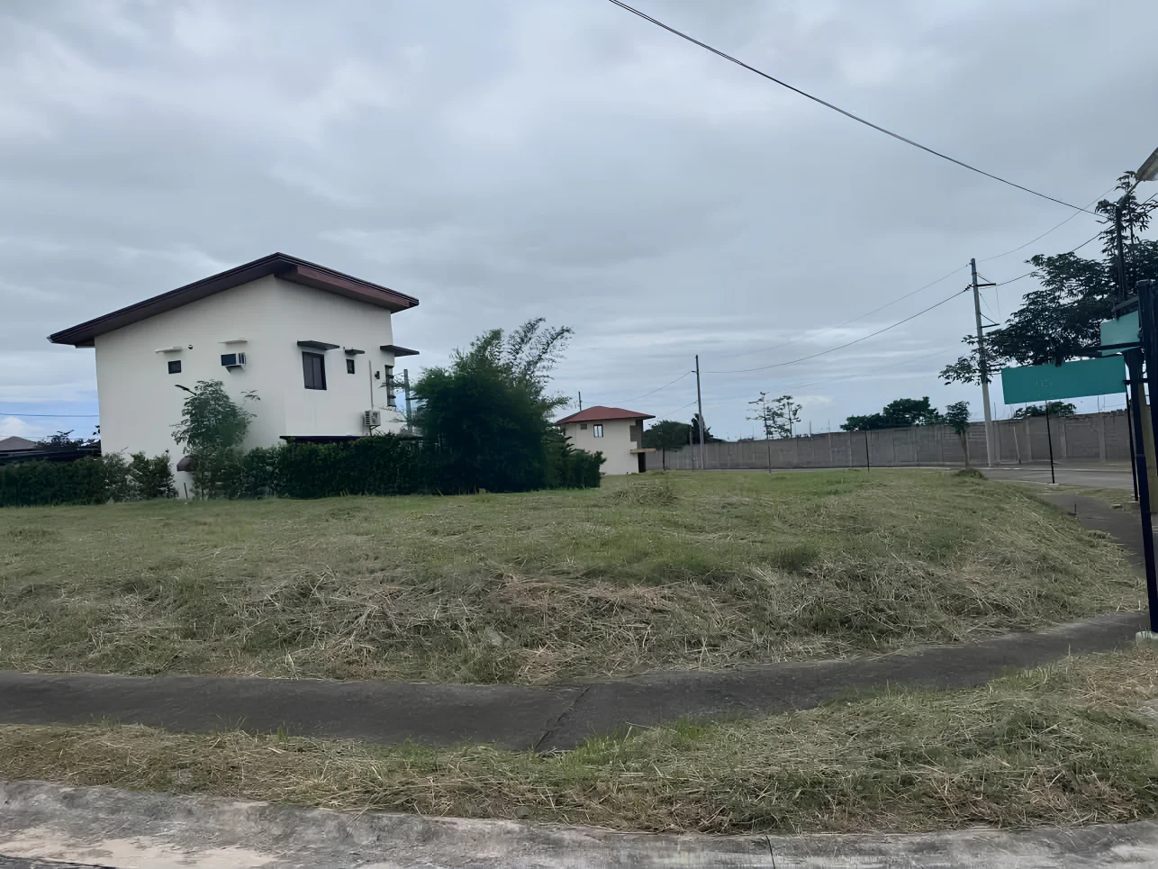 Southfield Settings | Lot for Sale in Laguna
