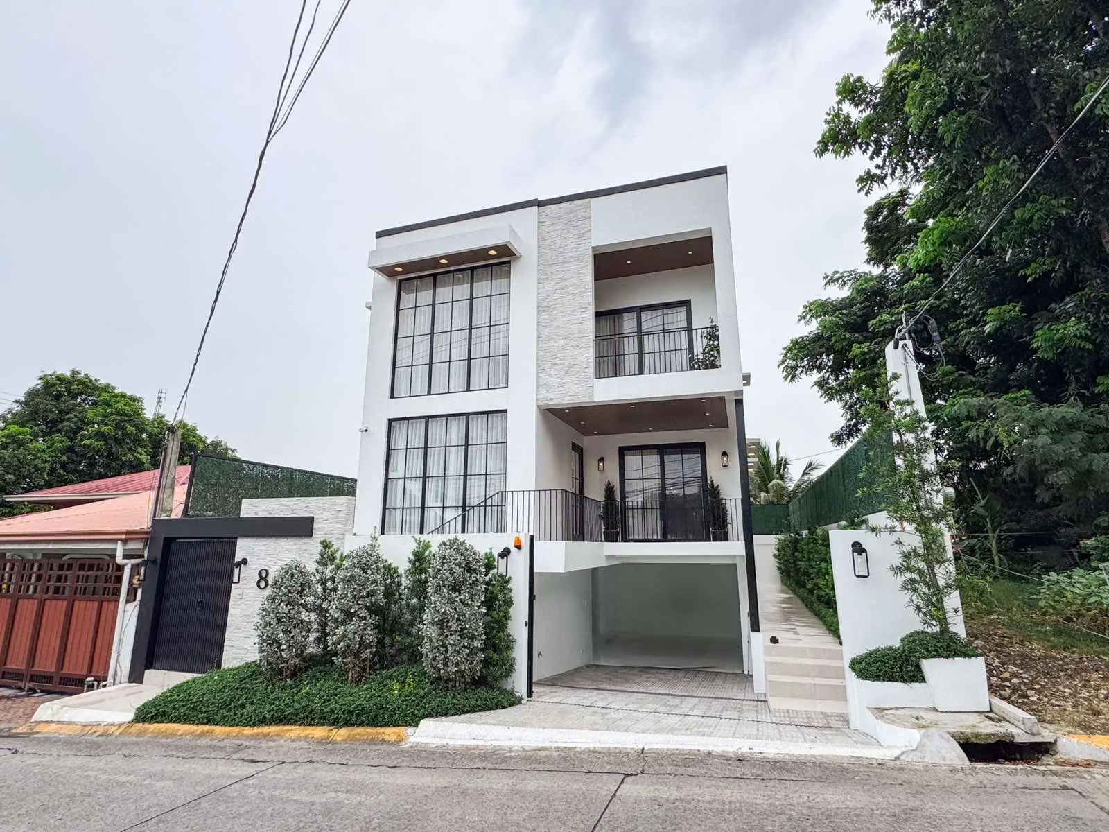 Filinvest Ii | 3BR 408sqm House & Lot for Sale in Quezon City