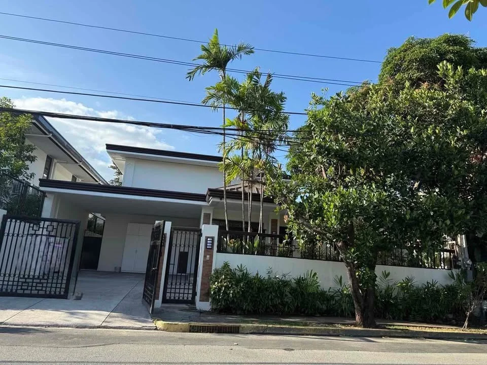 Magallanes  Village | 4BR 280sqm House & Lot for Rent in Makati City