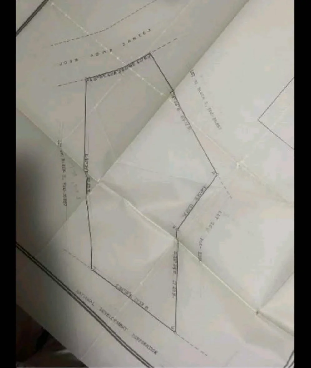 - | Lot for Sale in City Of Manila