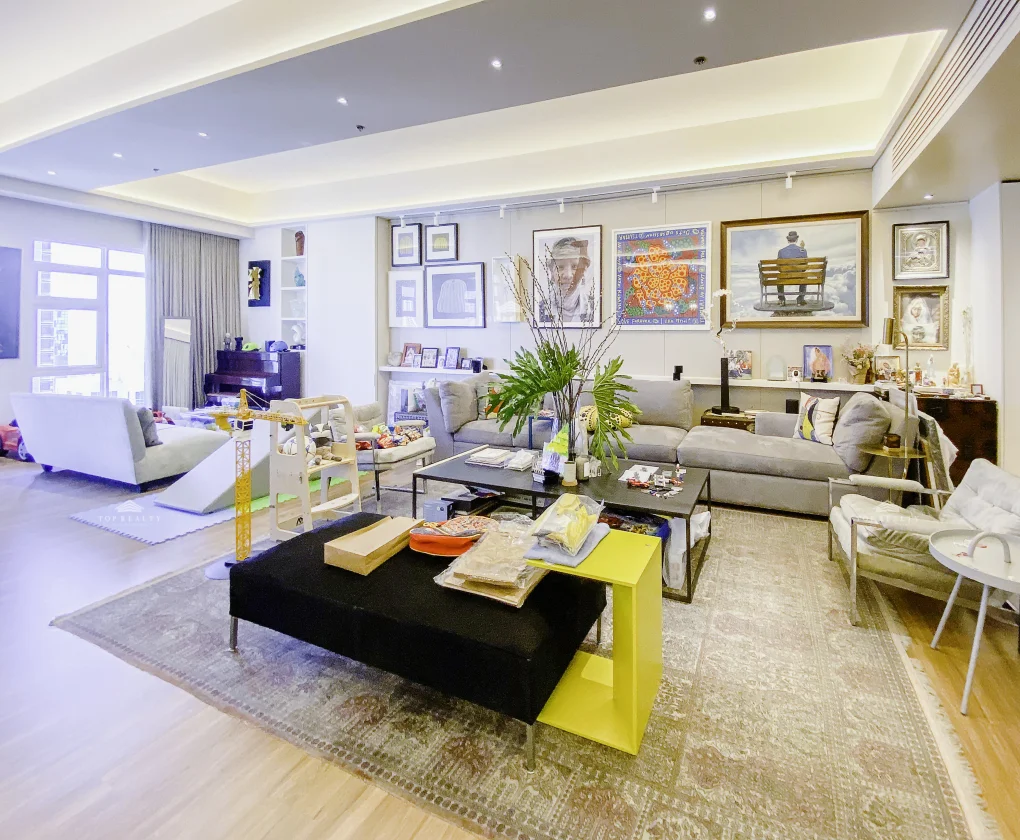 Escala Salcedo | 3BR 242sqm Condo for Sale in Makati City - Salcedo Village