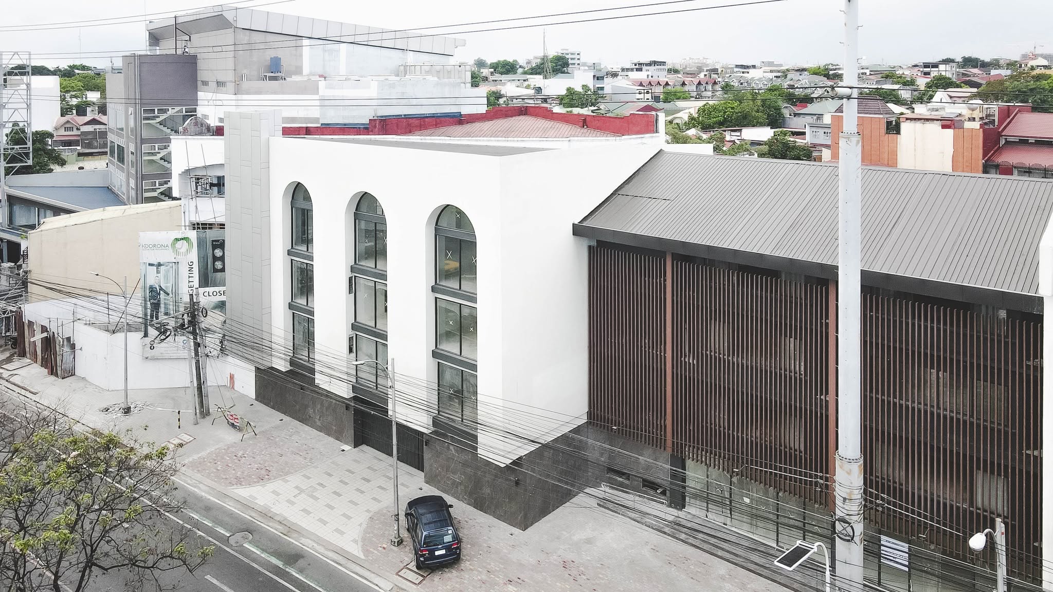 10 Congressional Avenue Office Building
