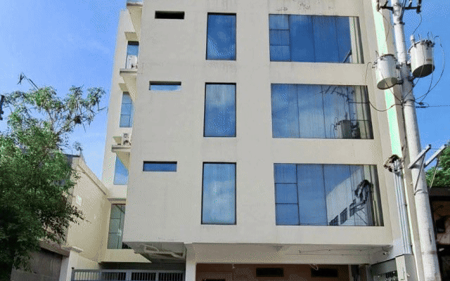 Property main image