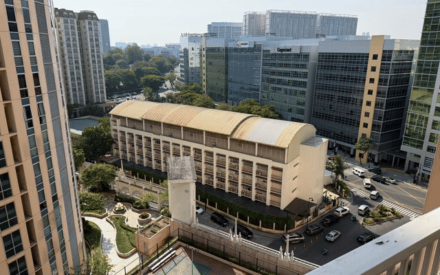 Property main image