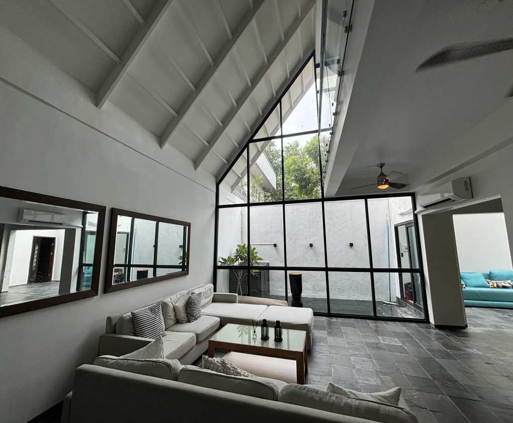 4 Bedroom House & Lot for Sale in United Paranaque Subdivision / Ups 5