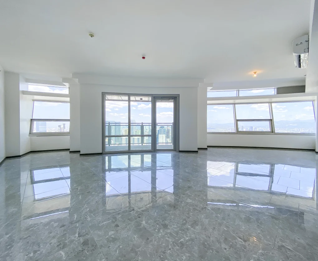 3 Bedroom Condominium for Sale in The Imperium - Pasig City