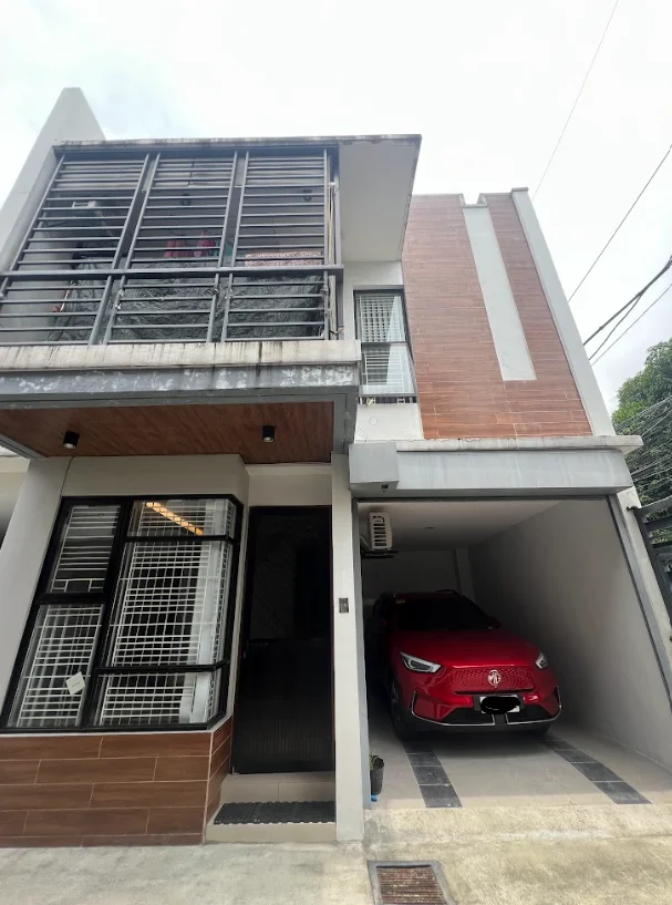 Townhouse At Ramax Subdivision | 3BR 122sqm House & Lot for Sale in Quezon City