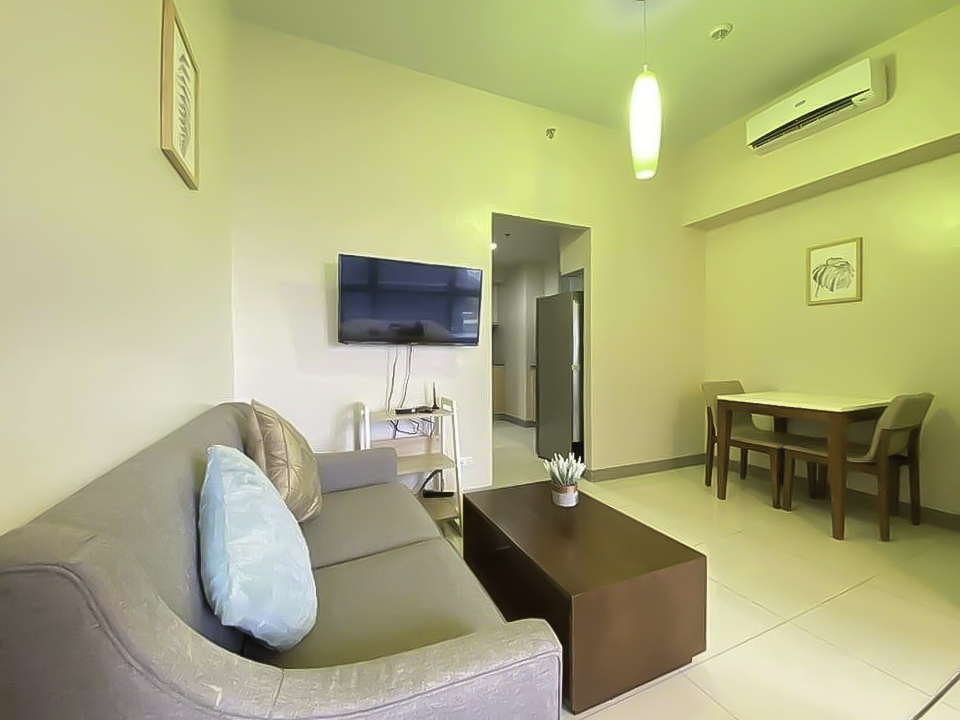 Condo for Sale in One Uptown Residence at BGC, Taguig City 1BR