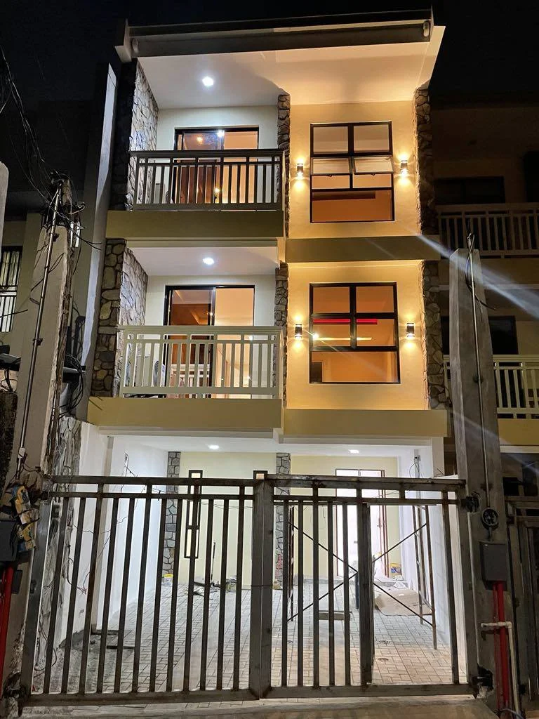 No.2 Lazaro St. Lazaro-soriano Compound, Project 8 | 4BR 239sqm Townhouse for Sale in Quezon City