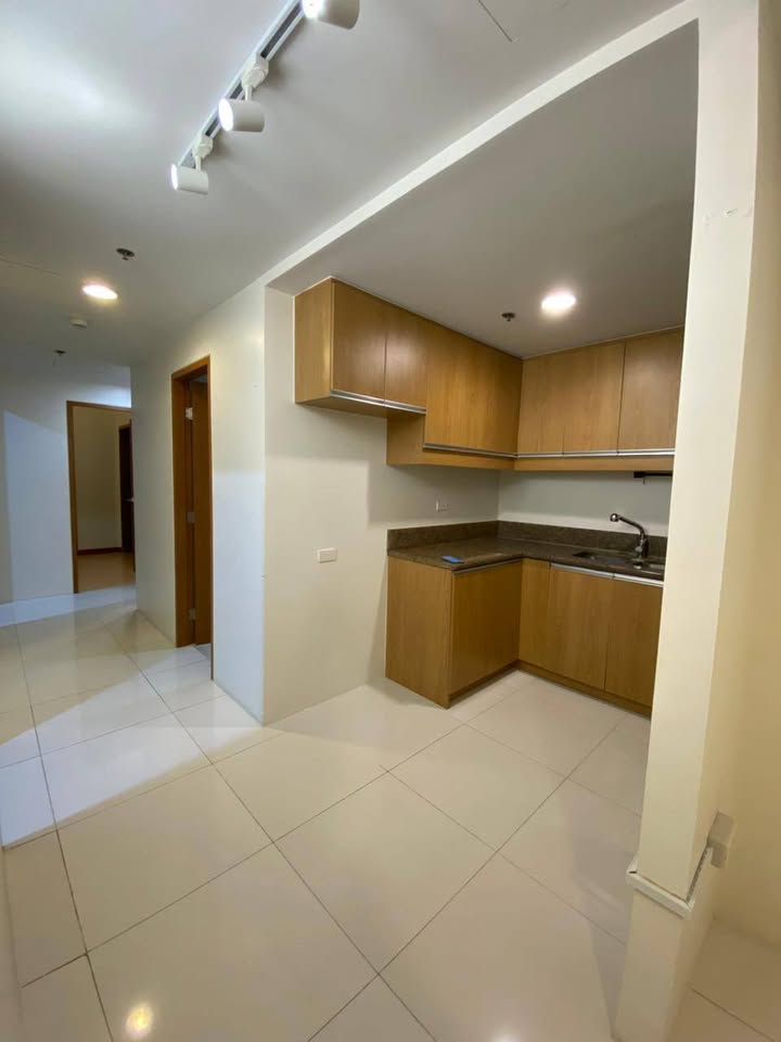 Central Park West: Luxurious 3-Bedroom Residences in Taguig City - Experience Modern Living with Premium Amenities