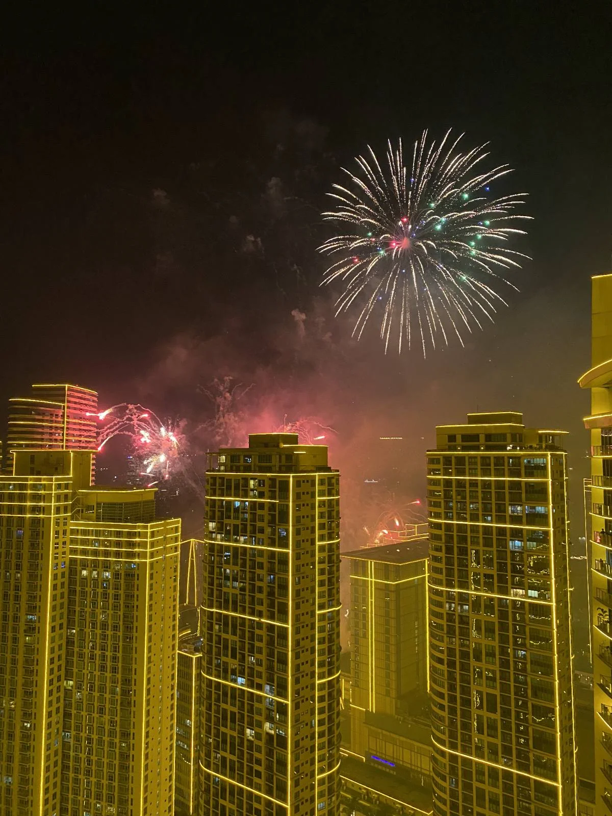 1 Bedroom Condominium for Sale in The Proscenium By Rockwell