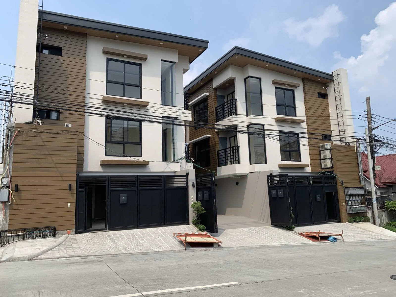 3 Bedroom Townhouse/Duplex/Compound for Sale in 110 Matahimik Street - West Up Teacher's Village Diliman