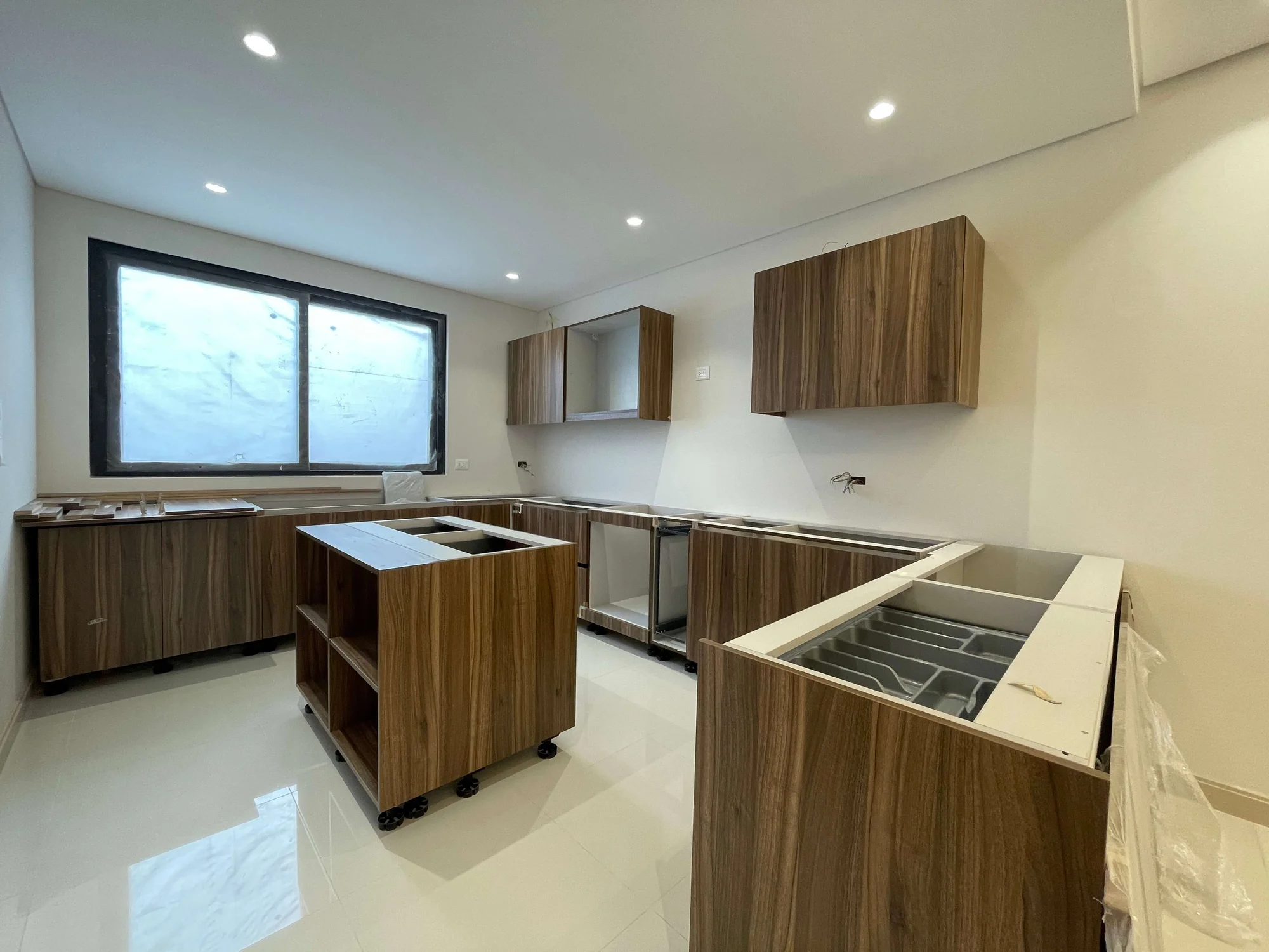 4 Bedroom Townhouse/Duplex/Compound for Sale in San Juan City