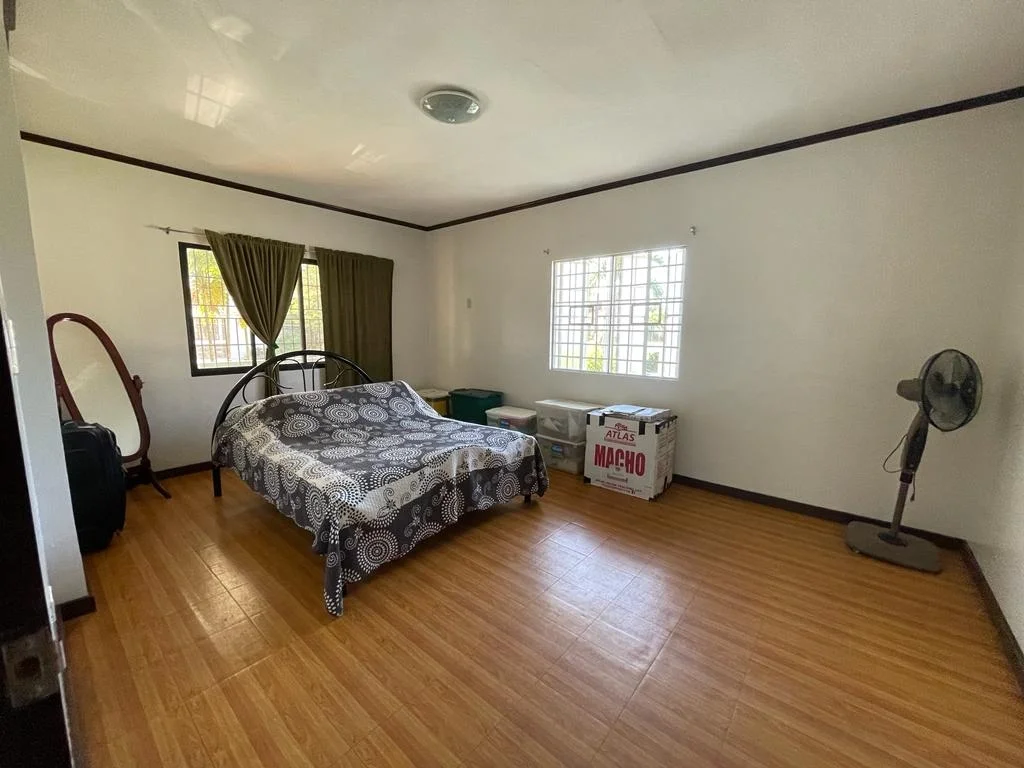 5 Bedroom House & Lot for Sale in Greenheights Subdivision