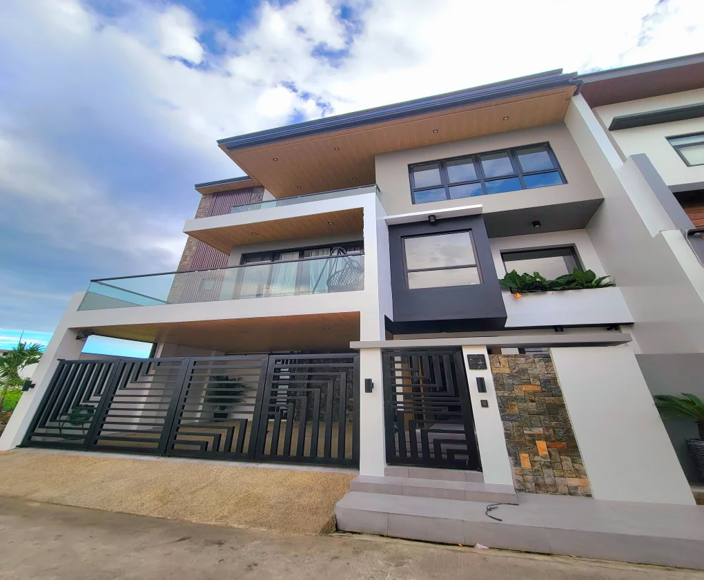 4 Bedroom House & Lot for Sale in Greenwoods Executive Village