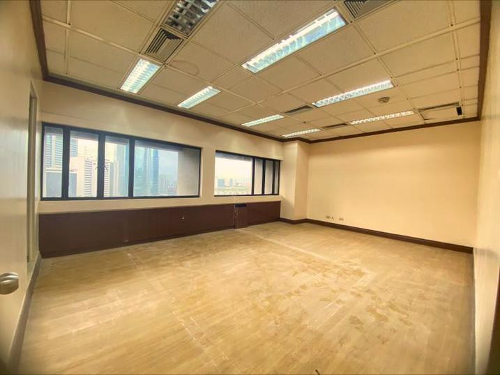 Makati Office Space for Lease Along Ayala Avenue That Can Hold 40 People