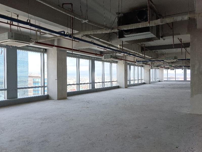 Bare Shell Office Space for Lease in Uptown Bonifacio BGC Taguig That Can Fit 200 Occupants