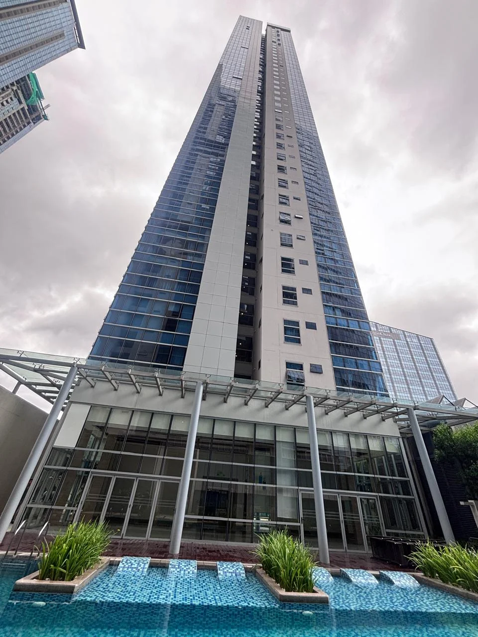 Uptown Parksuites | 1BR 37sqm Condo for Sale in Taguig City - Bgc