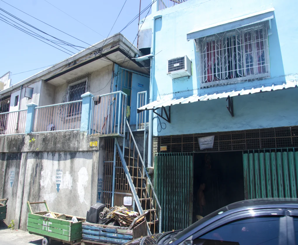 9 Bedroom House & Lot for Sale in 2-storey Corner House & Lot