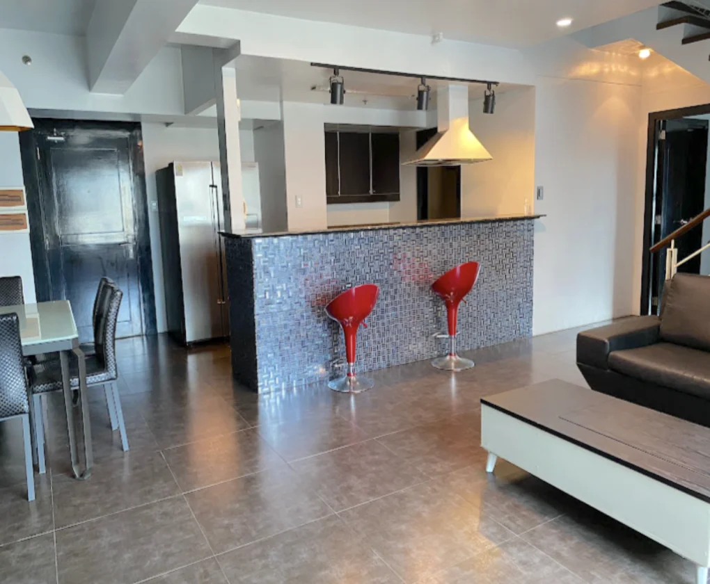 4 Bedroom Condominium for Sale in The Fort Residences