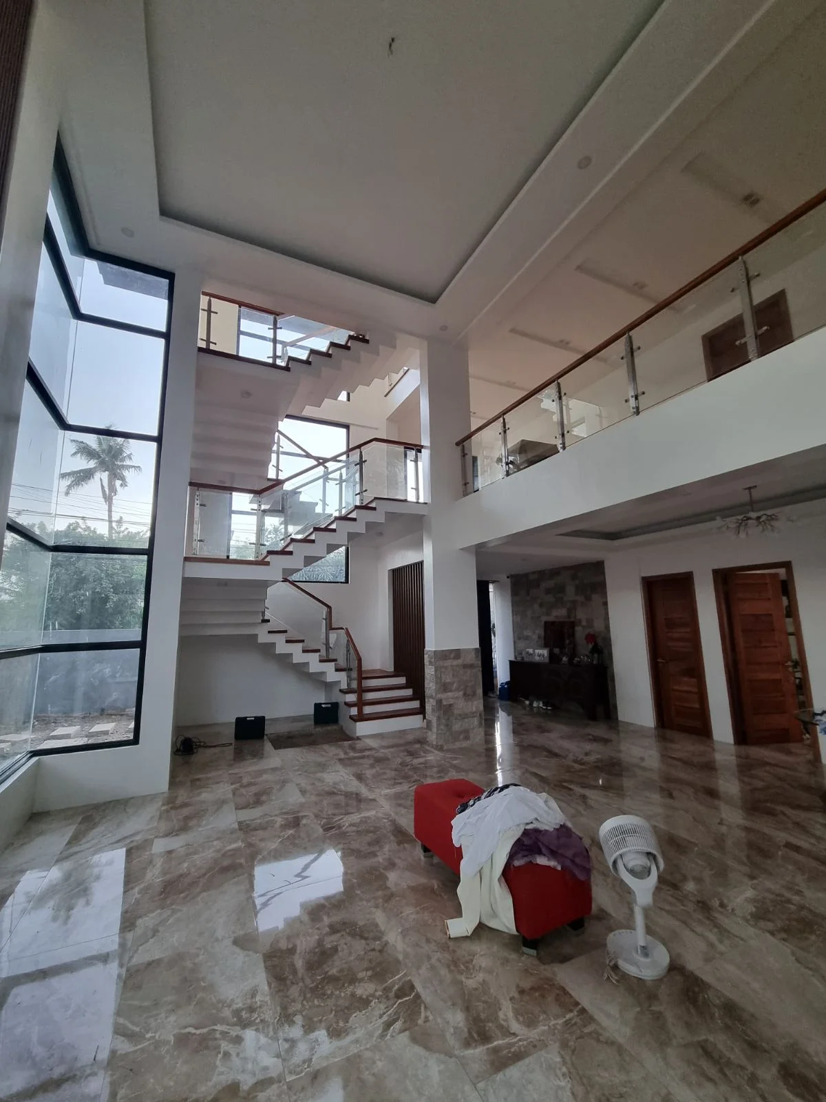 5 Bedroom House & Lot for Sale in Marcelo Green Village Paranaque City