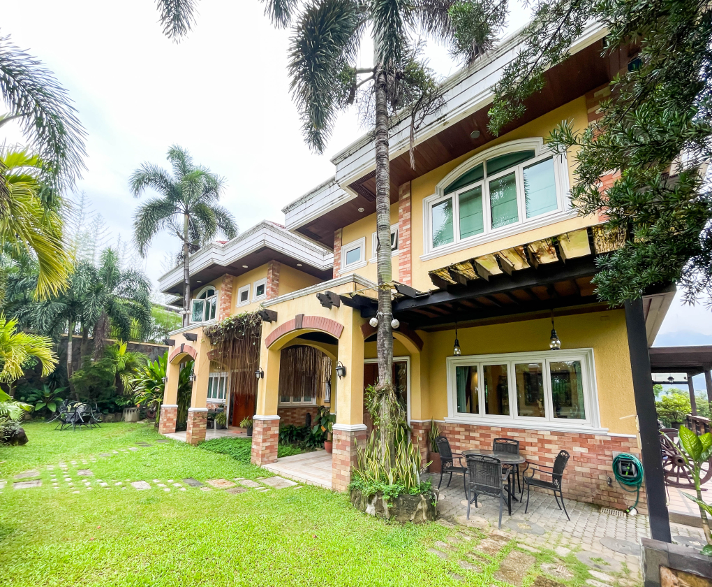 For Sale: 6BR House and Lot in Antipolo, Rizal at Valley Golf Subdivision