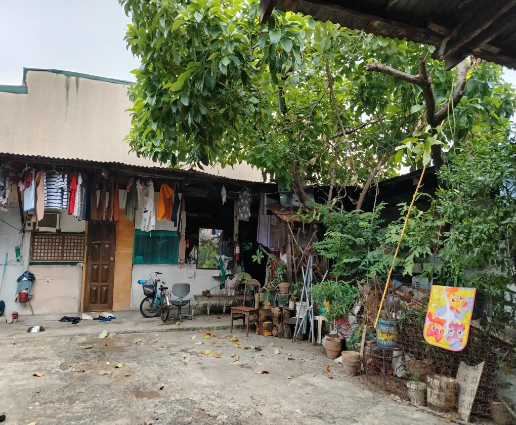 Nunez | 340sqm Warehouse for Rent in Makati City