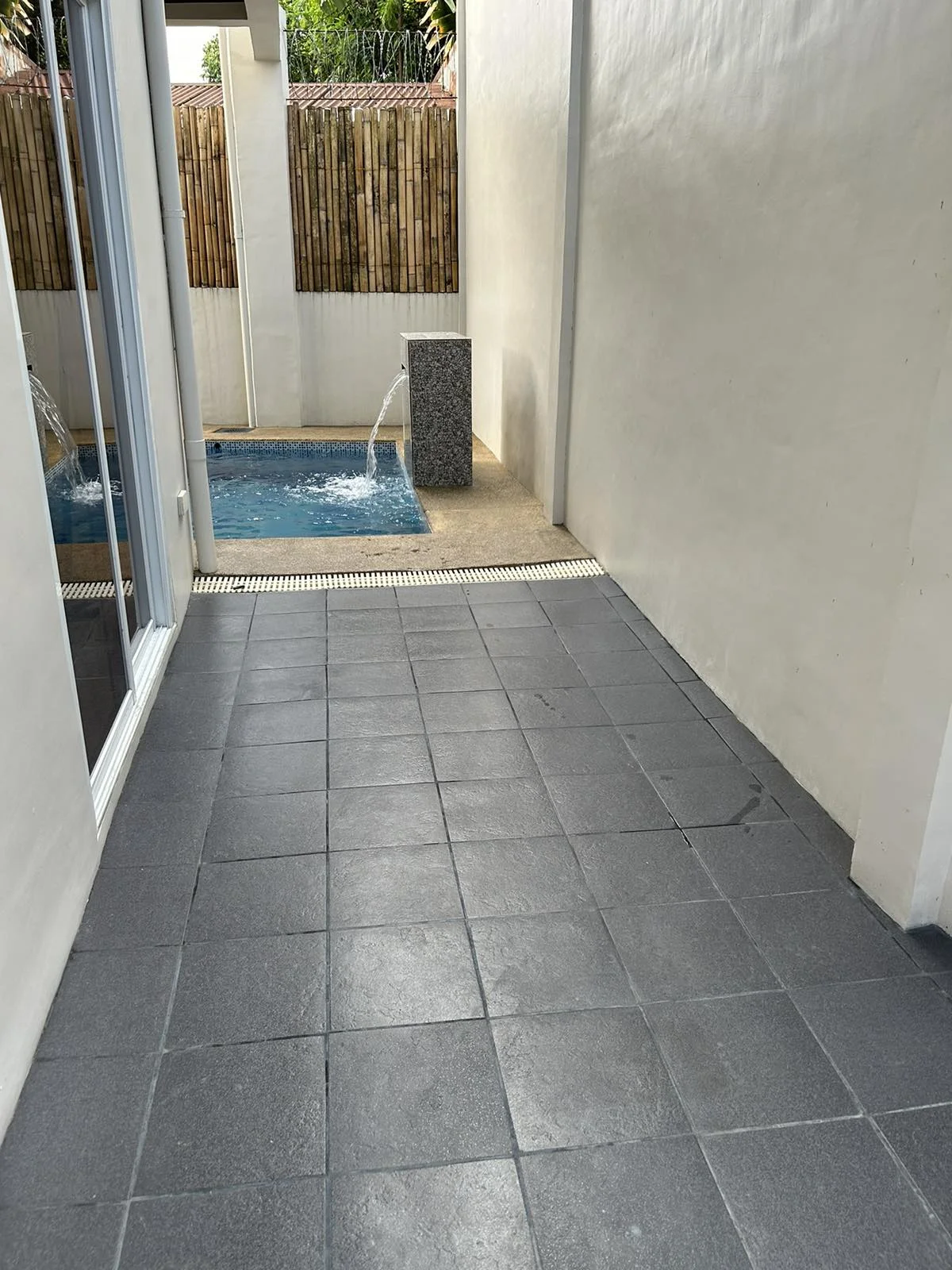 5 Bedroom House & Lot for Sale in Filinvest East