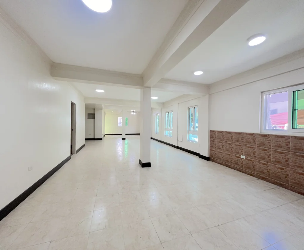 9 Bedroom House & Lot for Sale in Hillsborough