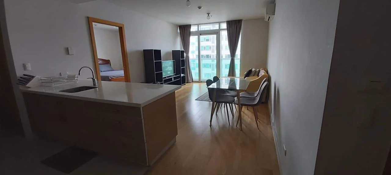 1 Bedroom Condominium for Sale in Park Terraces