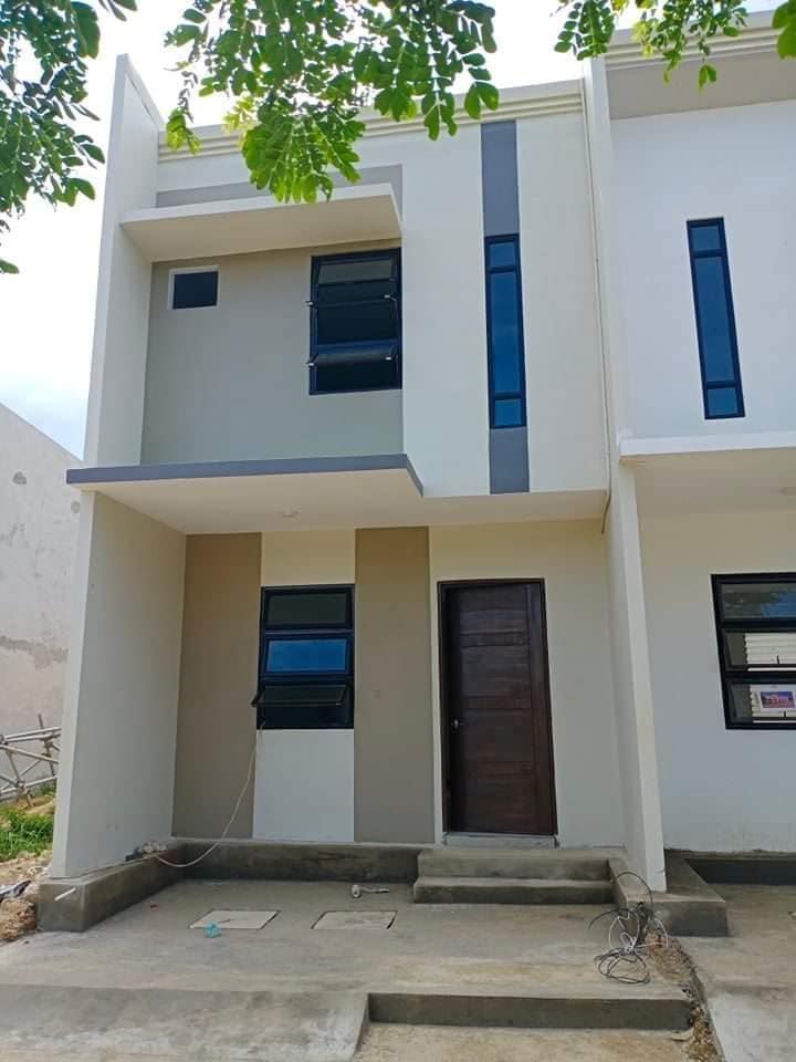 Pasalo Unfurnished 2-bedroom Townhouse For Sale By Owner in Cebu City