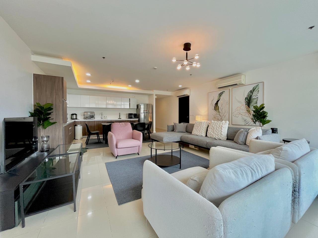 East Gallery Place | 2BR Condo for Sale in BGC, Taguig City