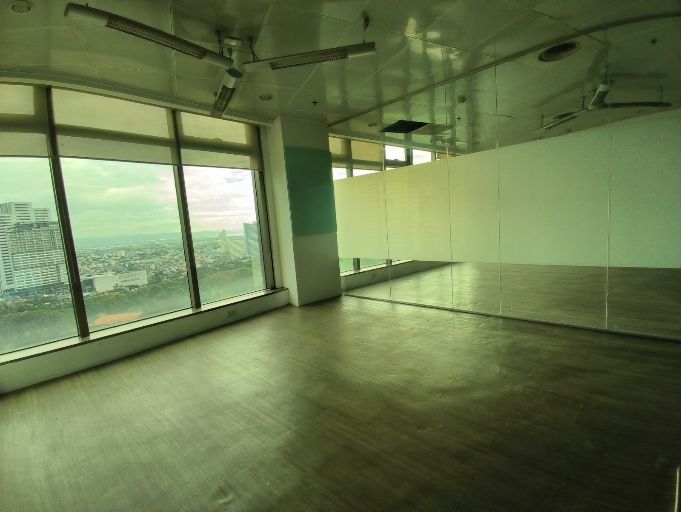 BGC Affordable Office Space for Lease with 24/7 Capability That Can Hold 50 People				