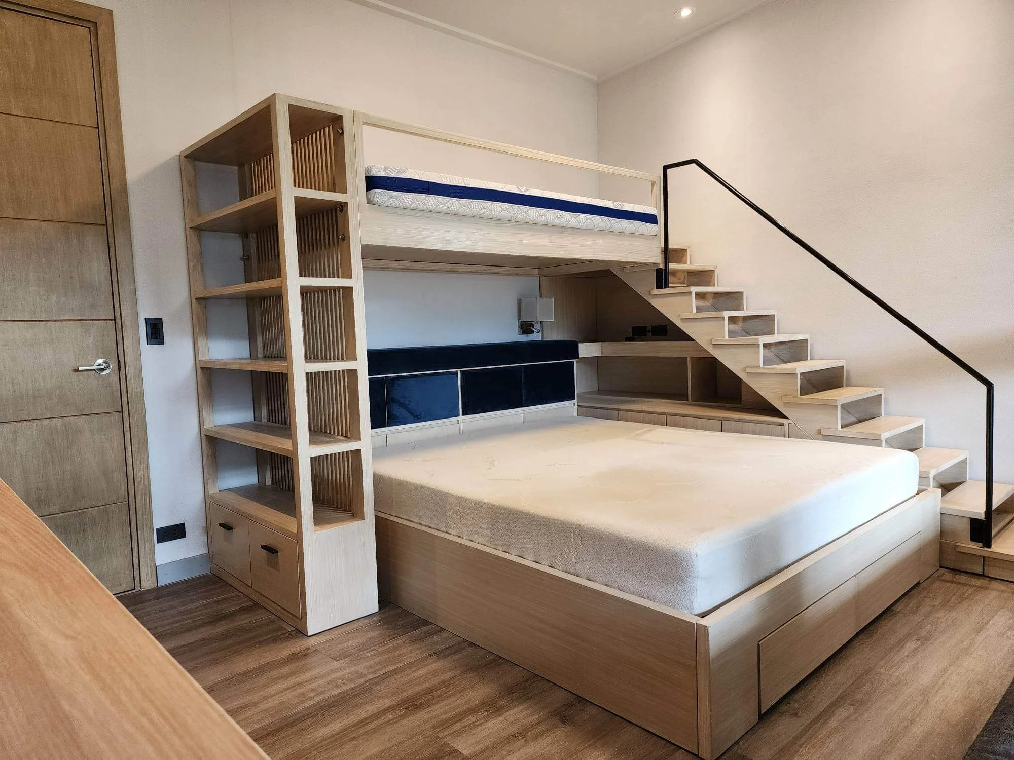 3 Bedroom Condominium for Sale in Pico De Loro