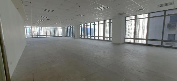 Very Accessible Warm Shell Office Space for Lease in the Center of BGC with 24/7 Capacity