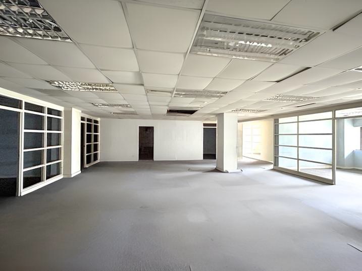 Makati 24/7 Accessible Office Space for Lease in Ayala Avenue That Can Hold 70 People