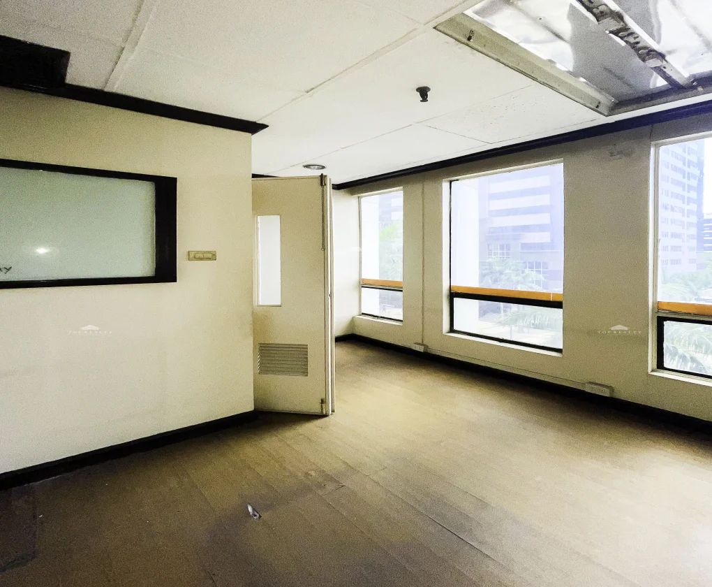 Office Space for Rent in Emerald Building