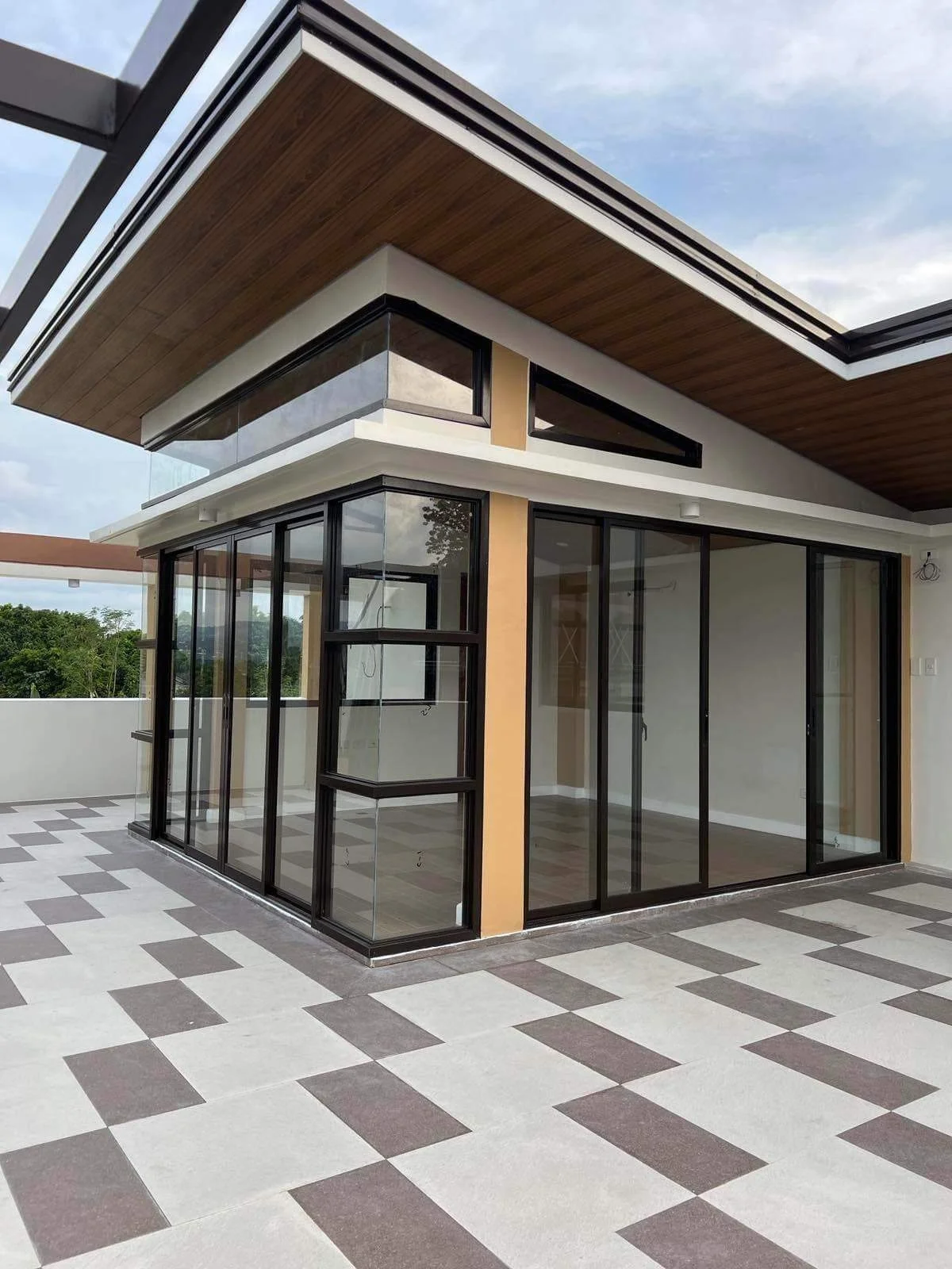 4 Bedroom House & Lot for Sale in Filinvest 2