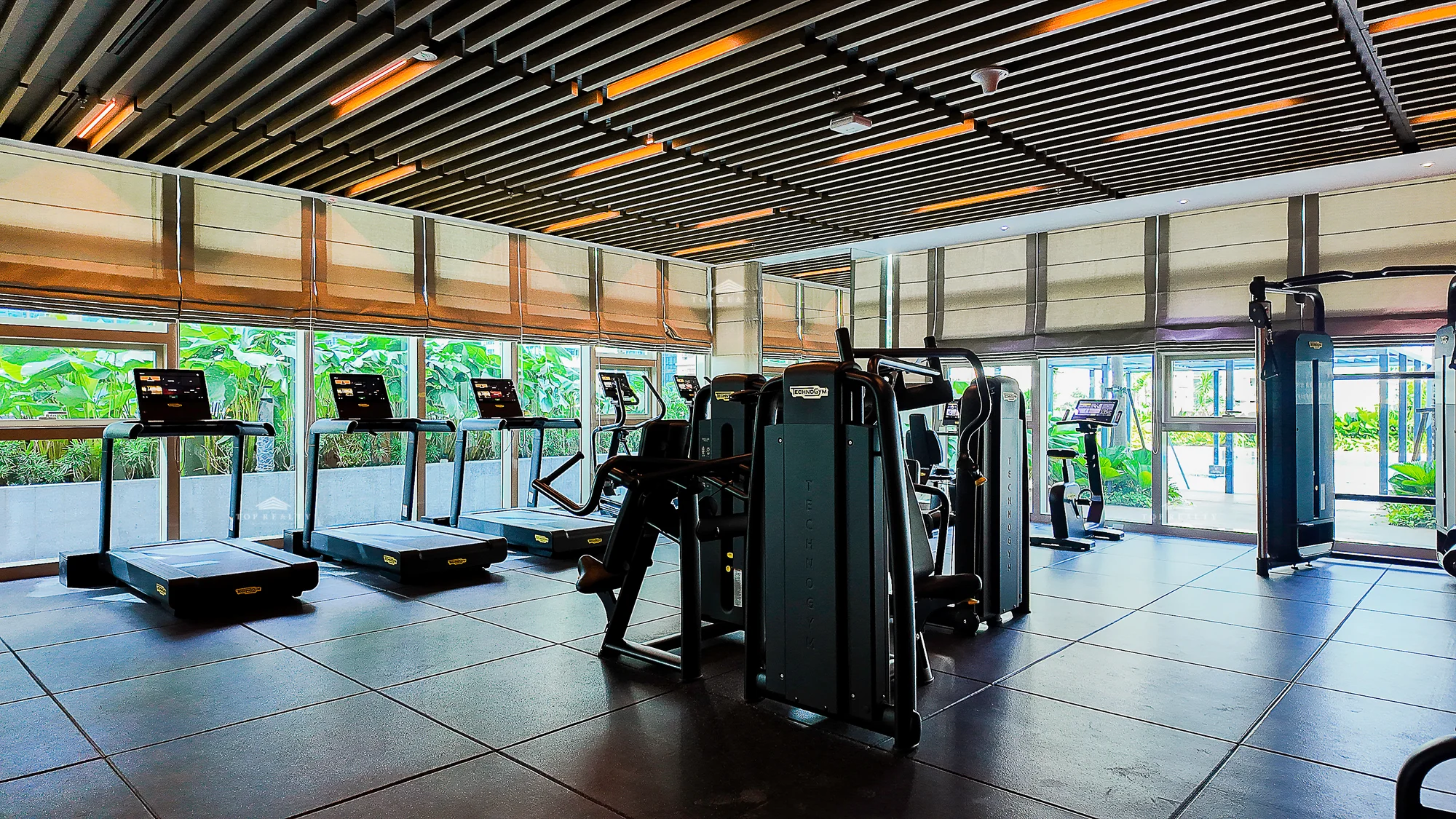 3 Bedroom Condominium for Sale in Grand Hyatt