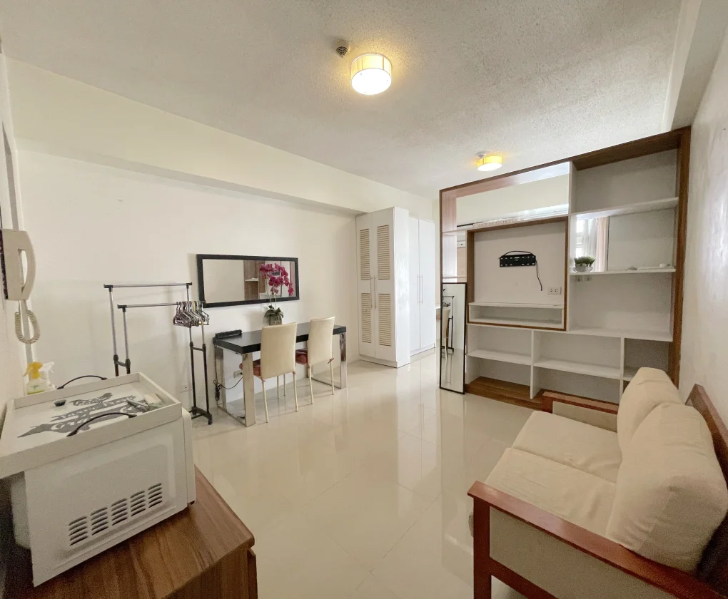 Condominium for Sale in Greenbelt Chancellor