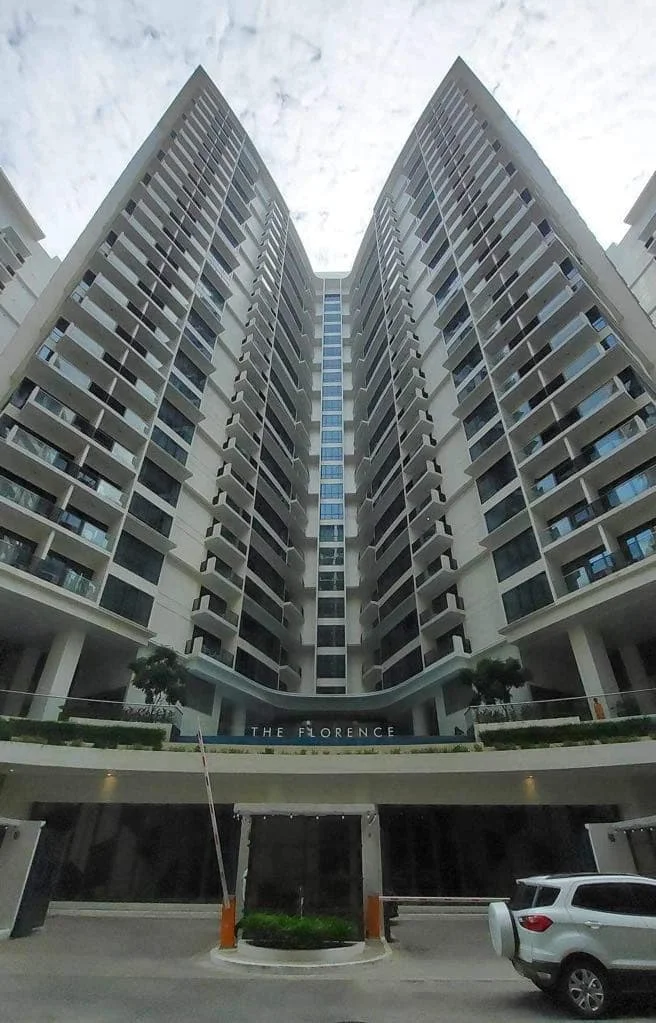 The Florence Residences | 3BR 95sqm Condo for Sale in Taguig City - Mckinley