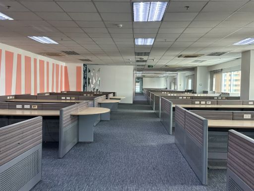 Move- In Ready Affordable and Accessible Office Space for Lease in Mandaluyong: Office With BPO Set- Up and 24/7 Capability