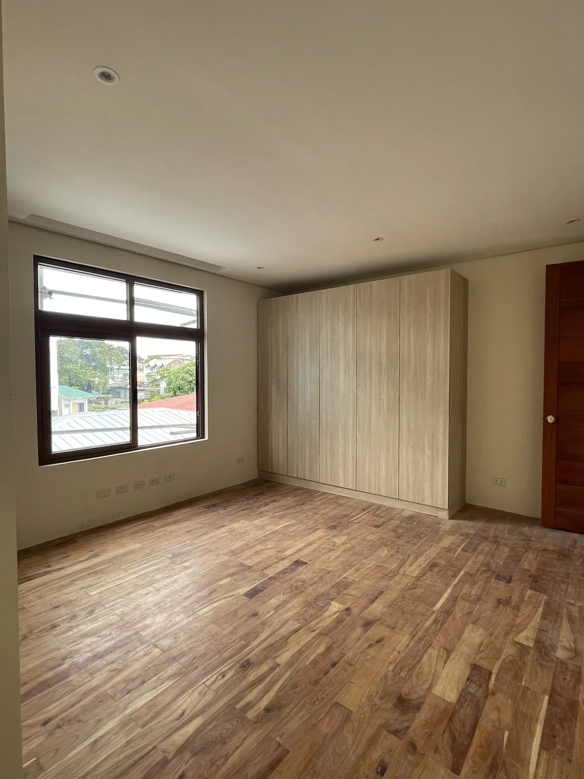 5 Bedroom Townhouse/Duplex/Compound for Sale in The Lincoln Residences